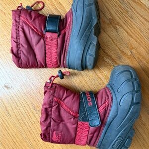 Sorel Burgundy Snow Boots